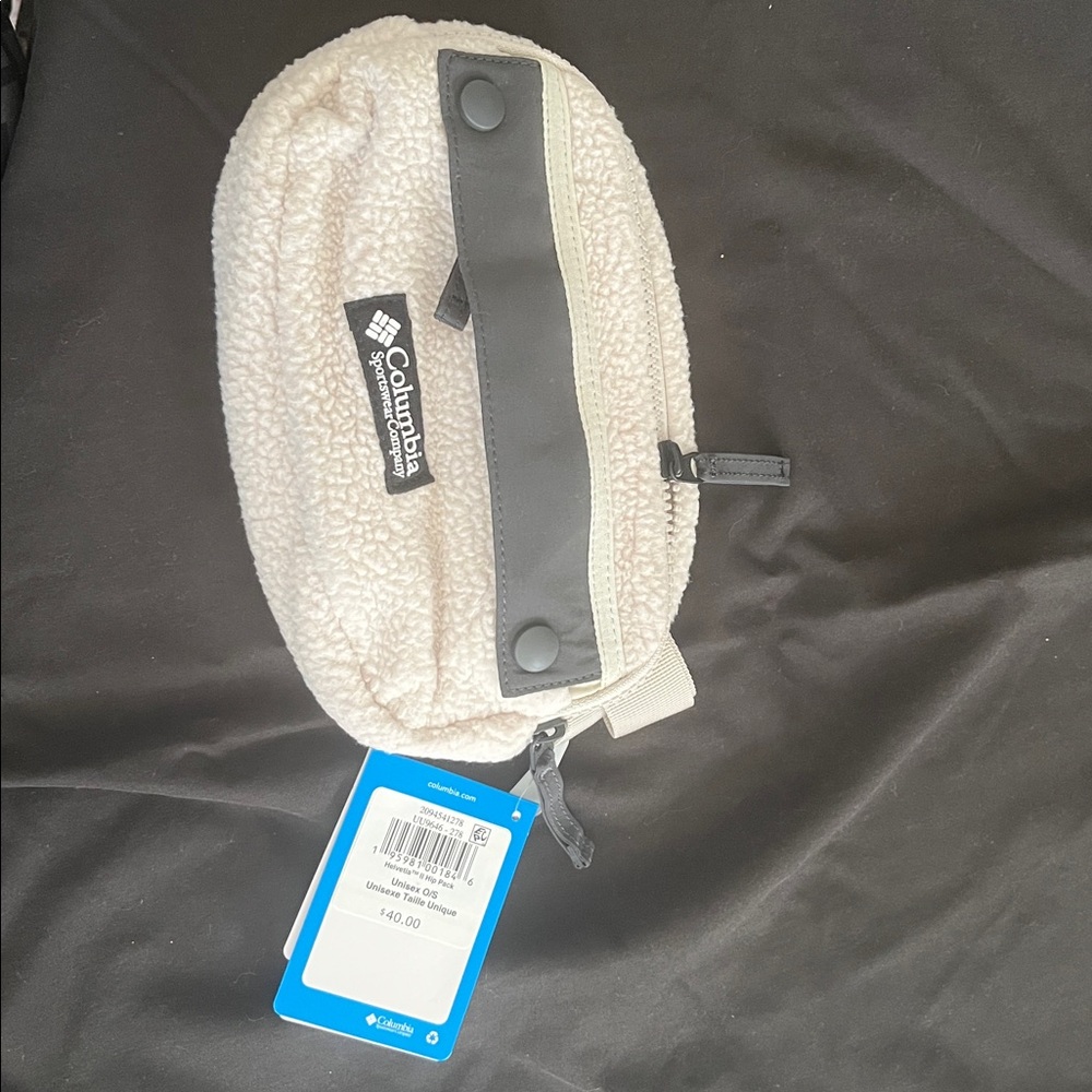 Columbia Fleece Waist Bag in Cream and Gray
Unisex 9.5 x6.5